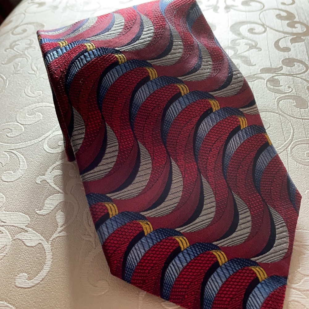 Men’s tie